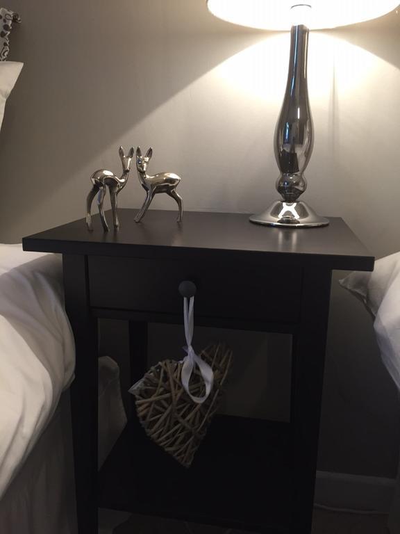 Illshaw Heath Farm Guest Lodge Hockley Heath Bilik gambar